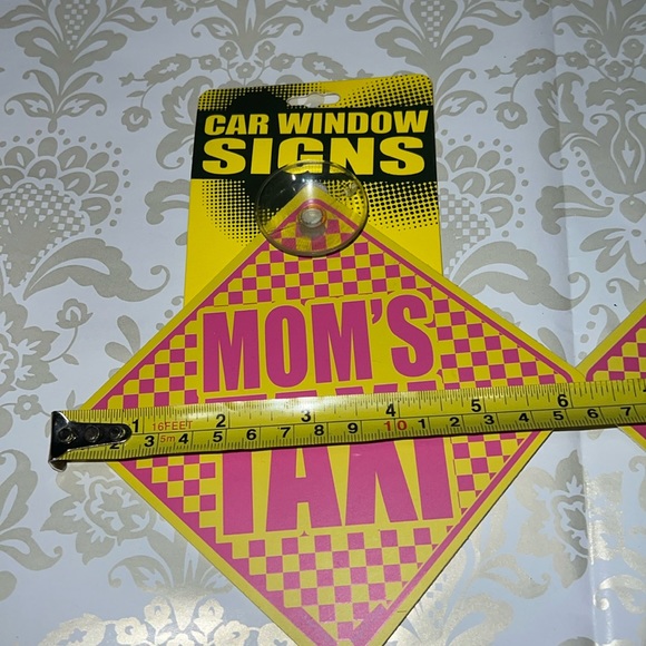 New Set of 2 “MOM’S TAXI” Car Window Signs - Picture 4 of 4